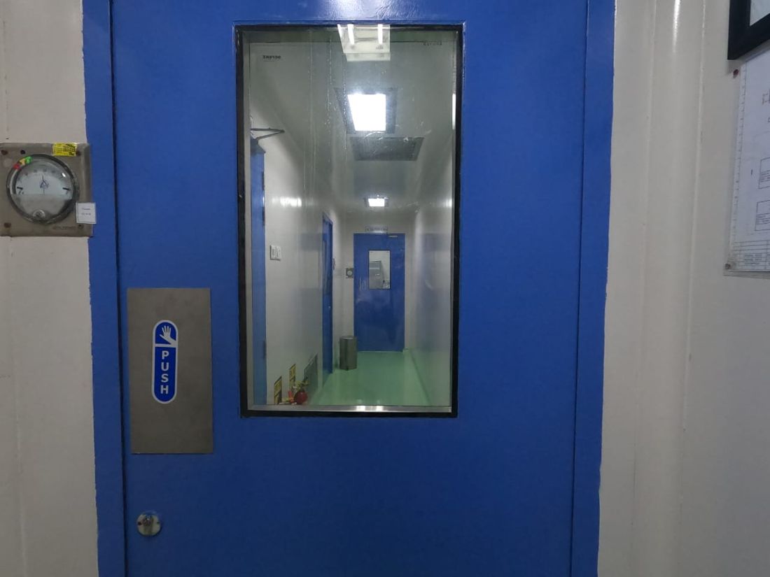 Cleanroom entry